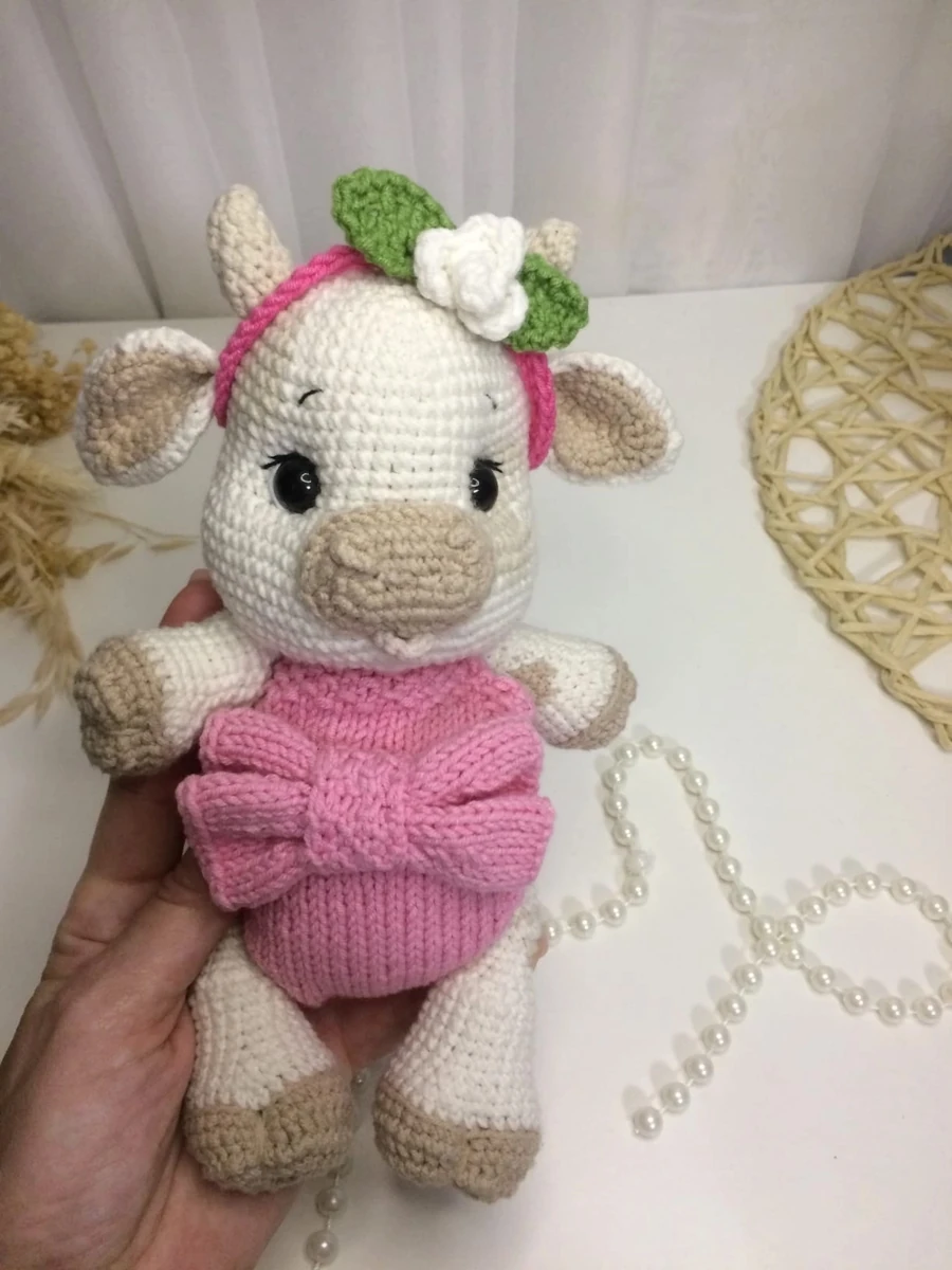 Коровка в розовом сарафанчике
